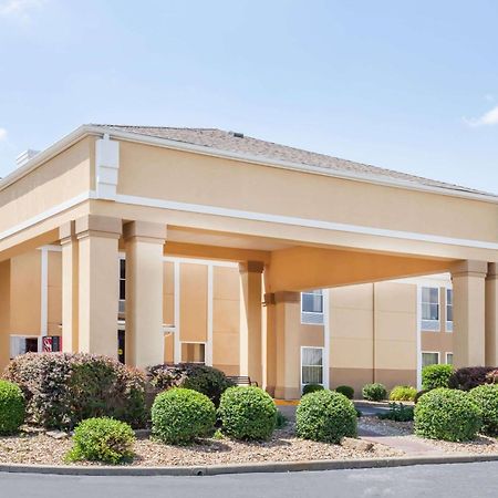 Super 8 By Wyndham Evansville North Stacer Dış mekan fotoğraf