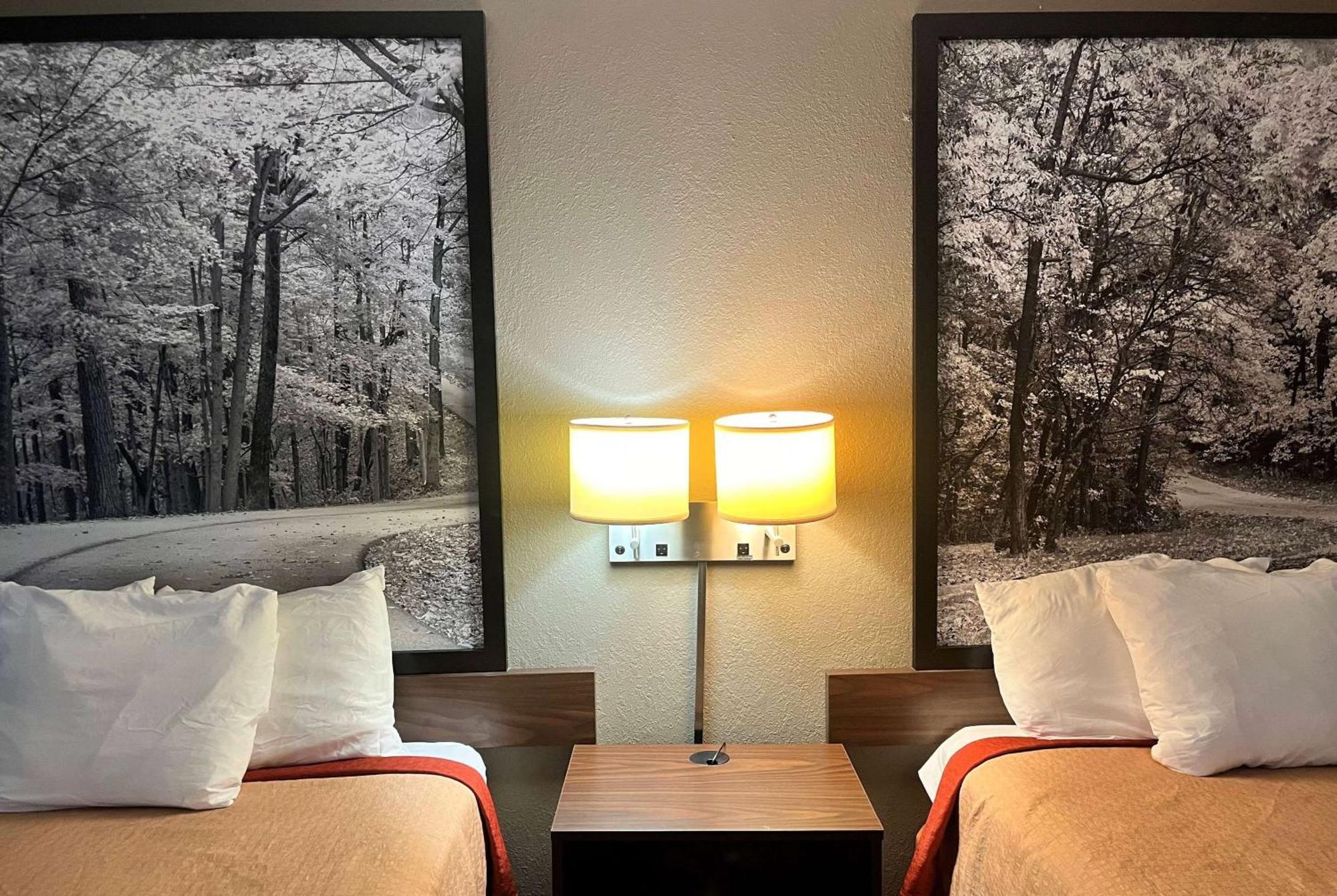 Super 8 By Wyndham Evansville North Stacer Dış mekan fotoğraf